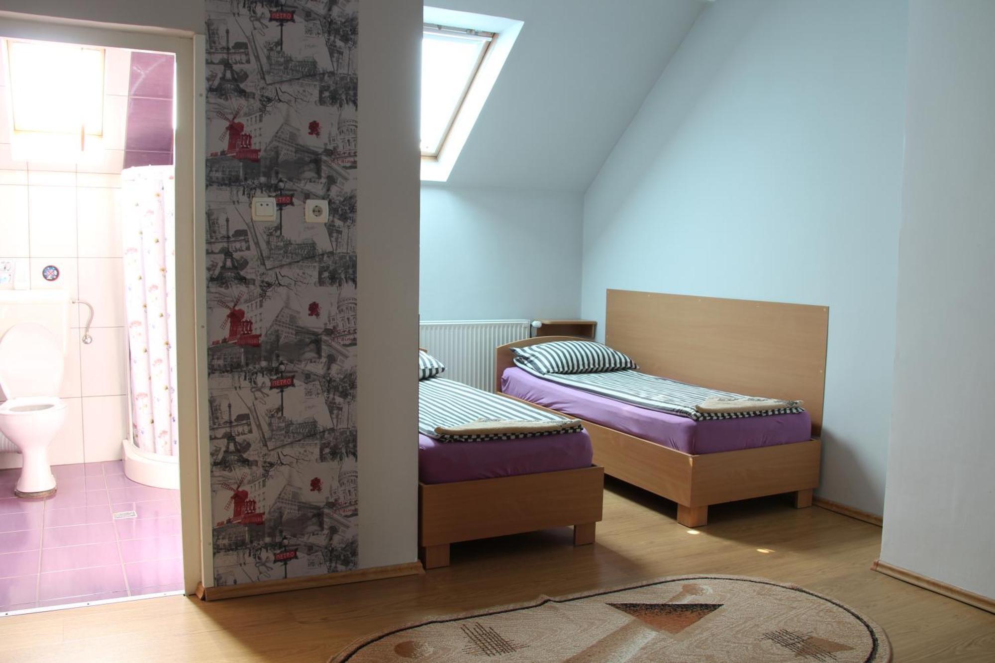 Bed and Breakfast Szasz&Szasz Panzio Ґеорґень Екстер'єр фото