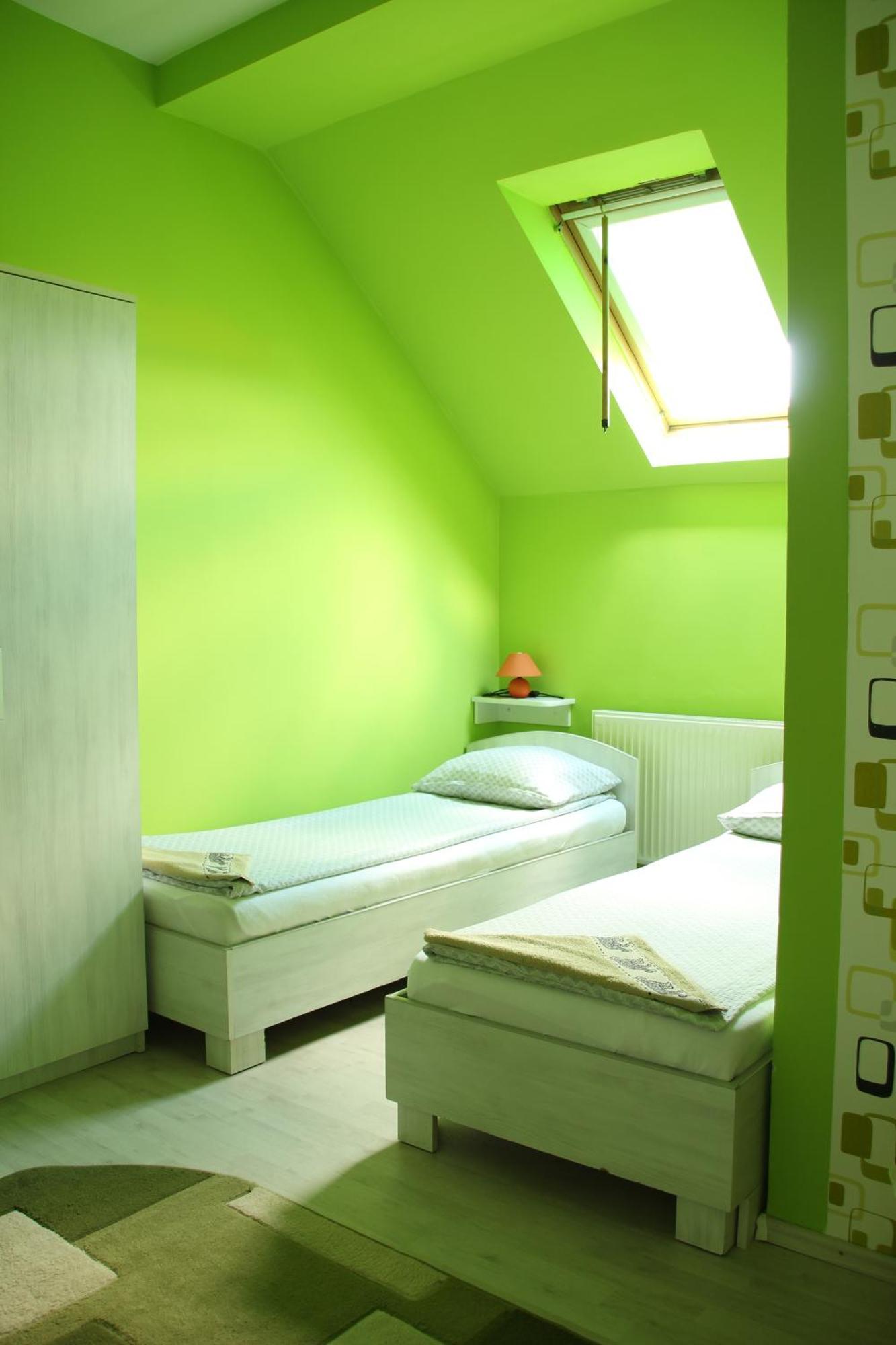 Bed and Breakfast Szasz&Szasz Panzio Ґеорґень Екстер'єр фото